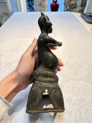 A pair of Vietnamese bronze figures, 19/20th C. — foto 11