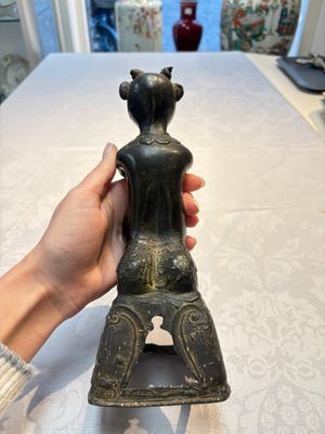 A pair of Vietnamese bronze figures, 19/20th C. — foto 10