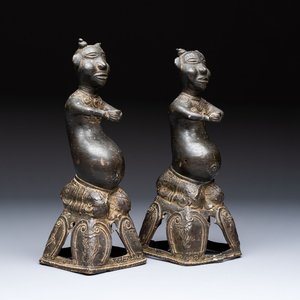 A pair of Vietnamese bronze figures, 19/20th C. — foto 1