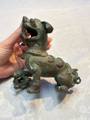 A pair of Vietnamese bronze lions, 19/20th C. — photo 9