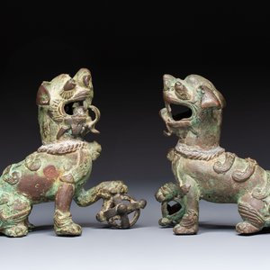 A pair of Vietnamese bronze lions, 19/20th C. — photo 2
