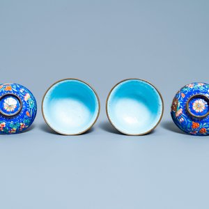 A pair of Vietnamese Phap Lam Hue enamel covered bowls on stands, 18/19th C. — 照片 7