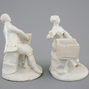 A pair of white Delft figural salts, 18th C. — 照片 3