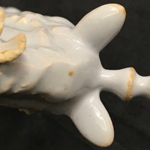 A pair of white Dutch Delft circus horses on a green base, 18th C. — photo 10