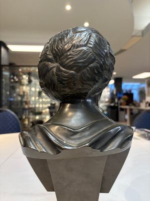 A parcel-gilt bronze bust of a Roman woman, possibly Livia Drusilla or Agrippina the Elder, France, Empire period, early 19th C. — 照片 10