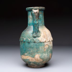 A Parthian turquoise-glazed pottery amphora, Iran, 2nd/3rd C. — photo 3