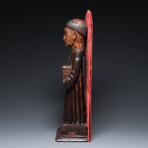 A partly gilded and polychromed wood sculpture of a monk holding a chest, probably Spain, 16th C. — photo 5