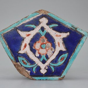 A pentagonal Timurid cuerda seca tile, 15th C., Iran — 照片 1