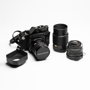 A Pentax 6x7 MLU with TTL prism, 3 lenses and accessories — photo 1