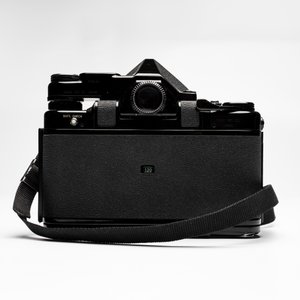 A Pentax 6x7 MLU with TTL prism, 3 lenses and accessories — photo 6