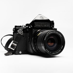 A Pentax 6x7 MLU with TTL prism, 3 lenses and accessories — 照片 3