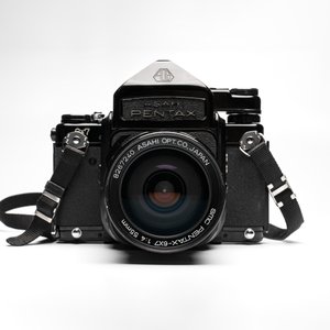 A Pentax 6x7 MLU with TTL prism, 3 lenses and accessories — 照片 4