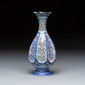 A Persian minakari enamelled copper vase, 20th C. — 照片 4