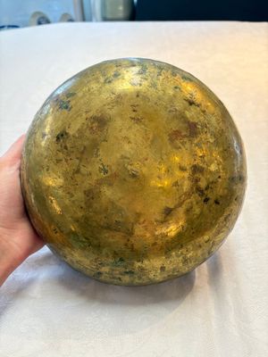 A Persian silver- and copper-inlaid 'calligraphic' brass bowl, 18th C. — 照片 10