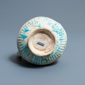 A Persian turquoise-glazed moulded calligraphic ewer, Kashan, 13/14th C. — 照片 7