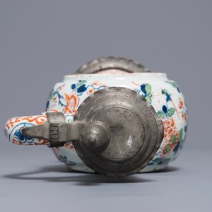 A pewter-mounted Dutch Delft cashmere palette relief-decorated jug, 1st half 18th C. — 照片 7