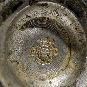 A pewter-mounted Dutch Delft cashmire palette relief-decorated jug, 1st half 18th C. — 照片 8