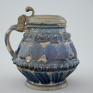 A pewter-mounted Muskau stoneware stein, dated 1660 — 照片 4