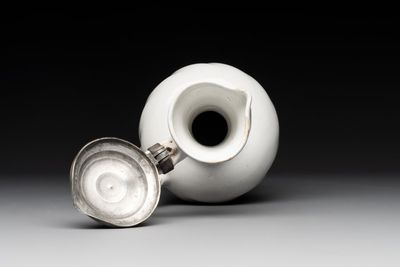 A pewter-mounted white Dutch Delftware jug, 17th C. — photo 6