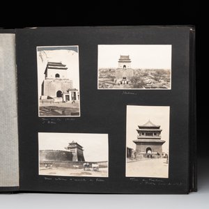 A photo album documenting the Huanggutun incident, prominent figures of China and sights of Beijing in the early 20th C., dated 1928 — foto 12