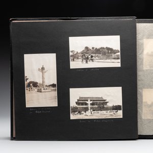 A photo album documenting the Huanggutun incident, prominent figures of China and sights of Beijing in the early 20th C., dated 1928 — foto 19