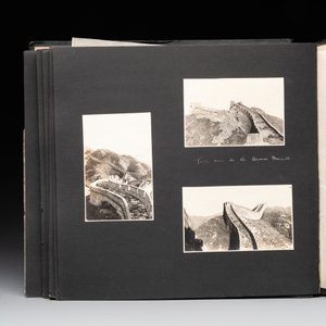 A photo album documenting the Huanggutun incident, prominent figures of China and sights of Beijing in the early 20th C., dated 1928 — foto 27