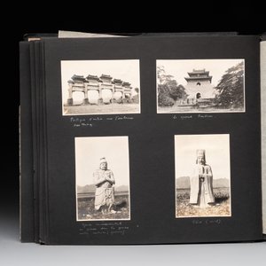 A photo album documenting the Huanggutun incident, prominent figures of China and sights of Beijing in the early 20th C., dated 1928 — foto 28