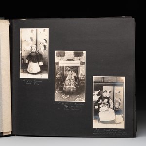 A photo album documenting the Huanggutun incident, prominent figures of China and sights of Beijing in the early 20th C., dated 1928 — foto 6