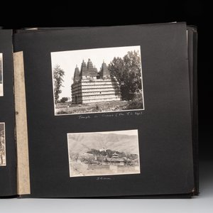 A photo album documenting the Huanggutun incident, prominent figures of China and sights of Beijing in the early 20th C., dated 1928 — foto 9