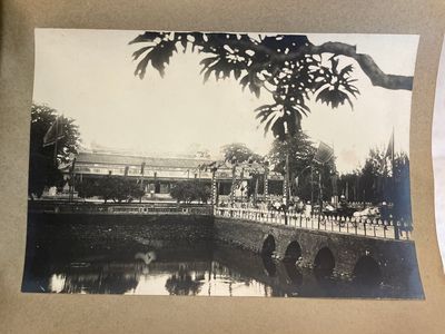 A photo album 'Fête du quarantenaire de S. M. KHAI-DINH empereur d'Annam', Vietnam, dated Oct. 1924 — photo 18
