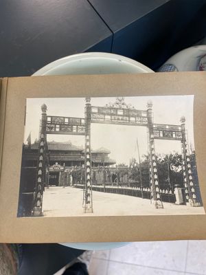 A photo album 'Fête du quarantenaire de S. M. KHAI-DINH empereur d'Annam', Vietnam, dated Oct. 1924 — photo 10