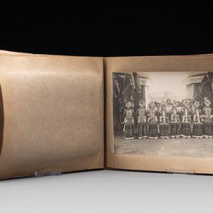 A photo album 'Fête du quarantenaire de S. M. KHAI-DINH empereur d'Annam', Vietnam, dated Oct. 1924 — photo 23