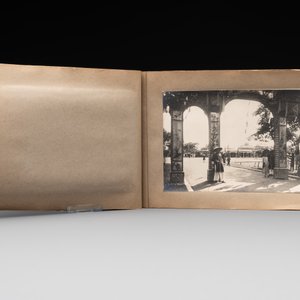 A photo album 'Fête du quarantenaire de S. M. KHAI-DINH empereur d'Annam', Vietnam, dated Oct. 1924 — photo 7