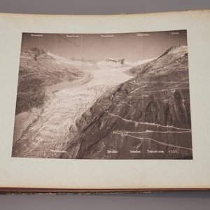 A photo album with albumine prints of Switzerland, 19/20th C. — photo 6