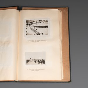 A photo album with sights and landmarks in China by staff of the Belgian Embassy, 20th C. — foto 23