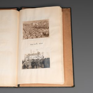 A photo album with sights and landmarks in China by staff of the Belgian Embassy, 20th C. — foto 45
