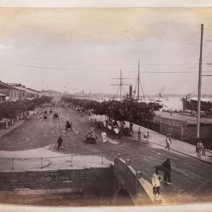 A photo album with sights, landmarks and people of China, incl. Canton, Shanghai, Hangzhou, Guanghzou and Hong Kong, late 19/early 20th C. — photo 21