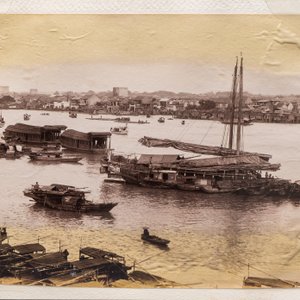 A photo album with sights, landmarks and people of China, incl. Canton, Shanghai, Hangzhou, Guanghzou and Hong Kong, late 19/early 20th C. — photo 29