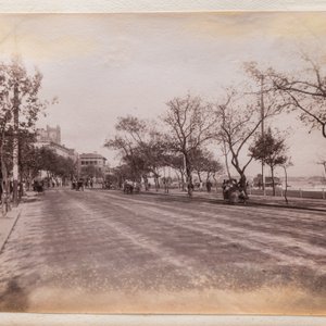 A photo album with sights, landmarks and people of China, incl. Canton, Shanghai, Hangzhou, Guanghzou and Hong Kong, late 19/early 20th C. — photo 4