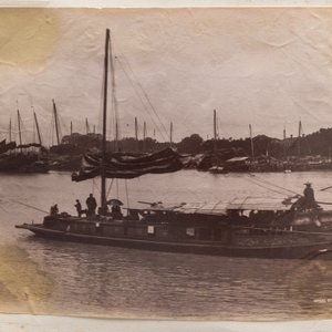 A photo album with sights, landmarks and people of China, incl. Canton, Shanghai, Hangzhou, Guanghzou and Hong Kong, late 19/early 20th C. — photo 43