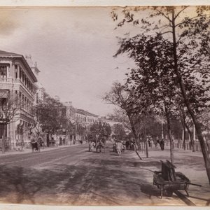 A photo album with sights, landmarks and people of China, incl. Canton, Shanghai, Hangzhou, Guanghzou and Hong Kong, late 19/early 20th C. — photo 9