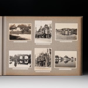 A photo album with sights, landmarks and people of Shanghai, 19/20th C. — photo 29