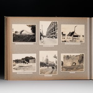 A photo album with sights, landmarks and people of Shanghai, 19/20th C. — photo 36