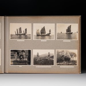A photo album with sights, landmarks and people of Shanghai, 19/20th C. — photo 49
