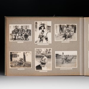 A photo album with sights, landmarks and people of Shanghai, 19/20th C. — photo 10