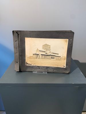A photo album with the architectural inventory of the German enclave in Jinan (Tsinan Fou - Kai Fengou), 20th C. — foto 1