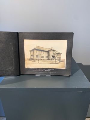 A photo album with the architectural inventory of the German enclave in Jinan (Tsinan Fou - Kai Fengou), 20th C. — foto 2