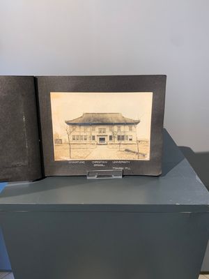 A photo album with the architectural inventory of the German enclave in Jinan (Tsinan Fou - Kai Fengou), 20th C. — foto 3