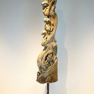 A plaster cast of a baroque ornament on stand, 19/20th C., Bruges — photo 1