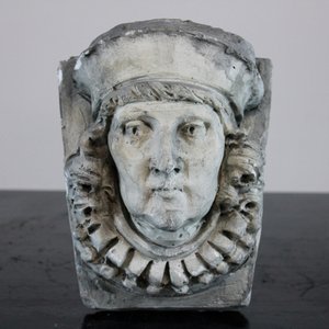A plaster cast of a nobleman's head, workshop De Wispelaere, Bruges, 1st half 20th C. — photo 1